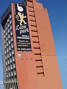 LEON PARK HOTEL